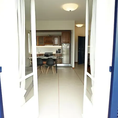 Lola Apartment