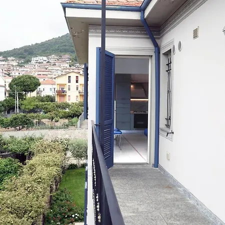 Lola Апартаменты